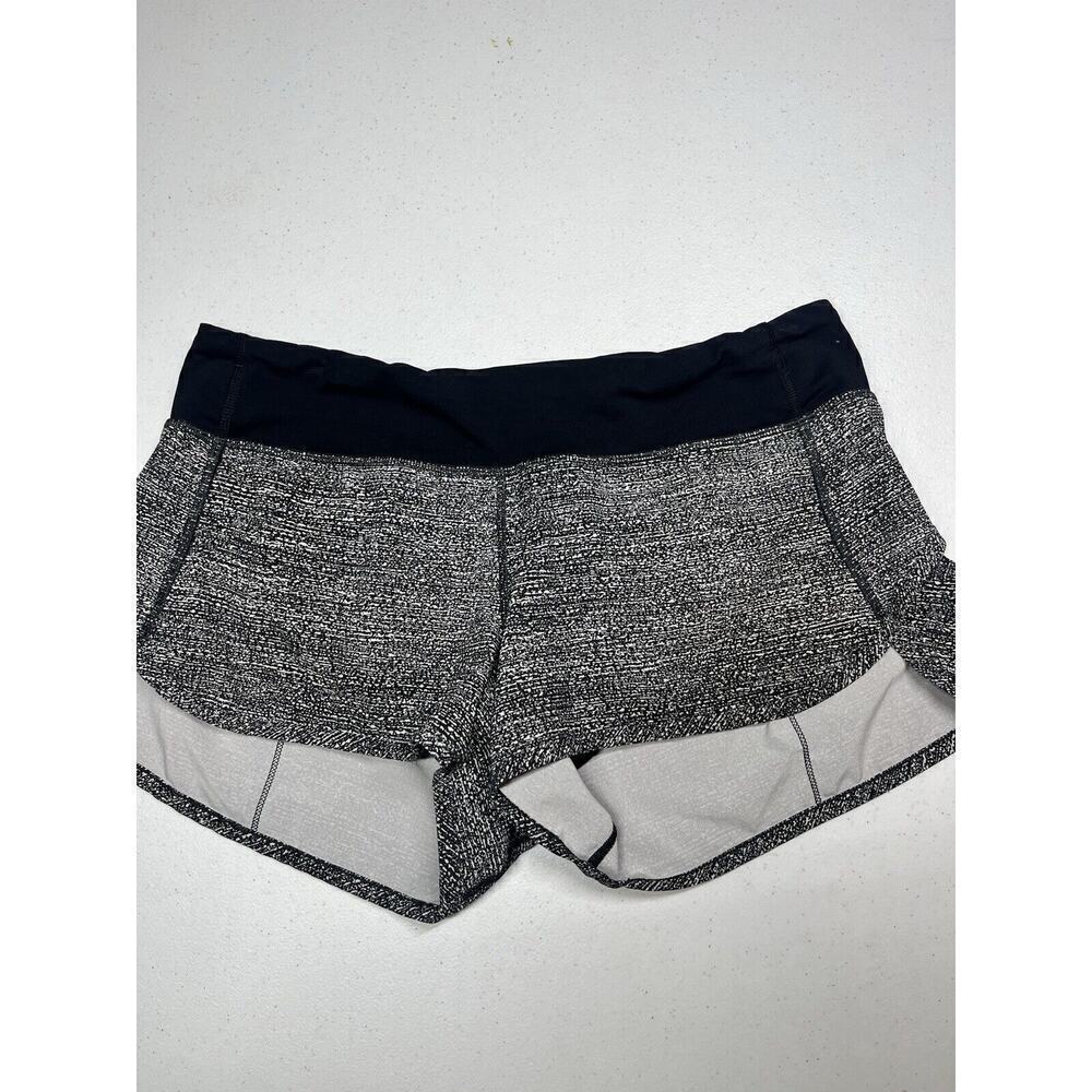Lululemon Speed Short Daisy Dust Alpine White Black W7AFSS 8